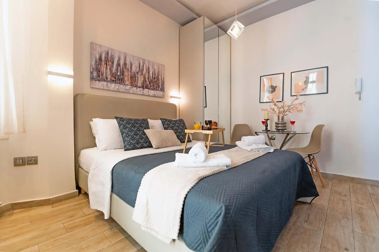Eclectic Luxury Studio Thessaloniki Apartment