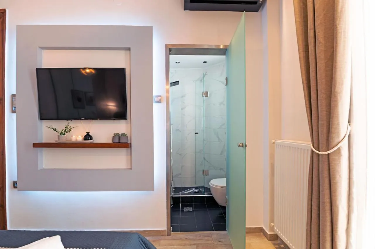 Eclectic Luxury Studio Thessaloniki Apartment